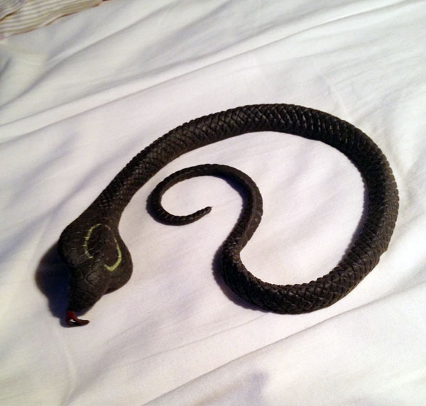 Ormar i sängen